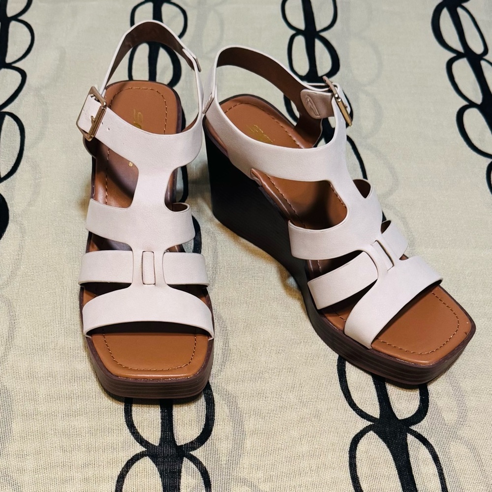 Soda White/Tan Strappy Platform Wedge Sandals